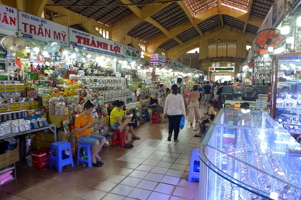 Bến Thành Market