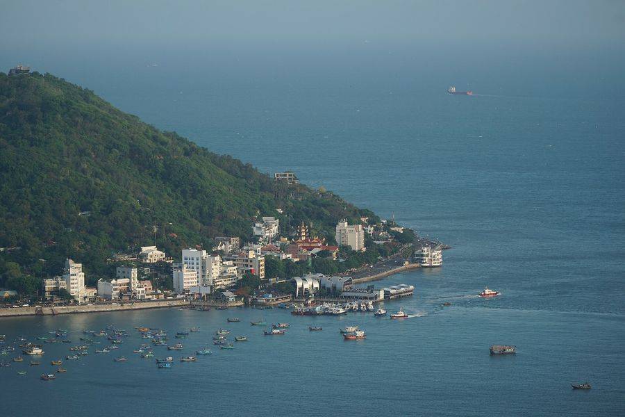 Vung Tau peninsula and Front Beach from above